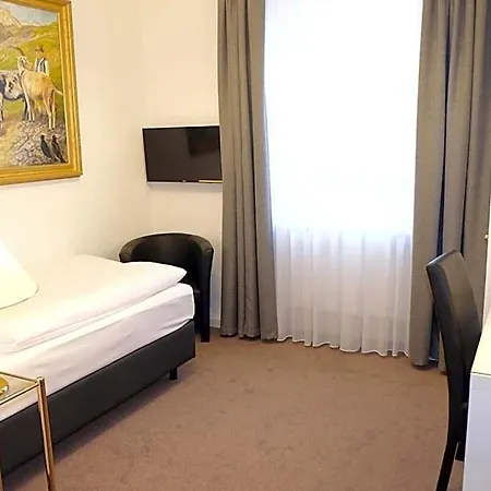 Adler 3* Ingolstadt